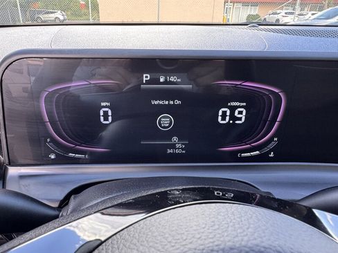 Used 2025 Kia Seltos S AWD/4WD image 18