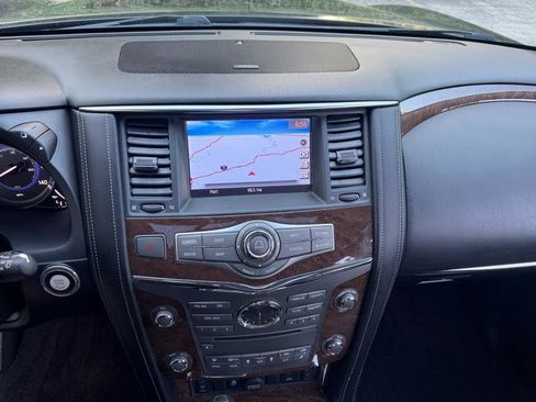 Used 2017 INFINITI QX80 4WD w/ All Season Package image 29