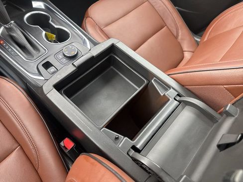 Used 2020 Chevrolet Traverse High Country image 27