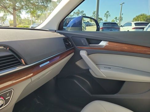 Certified 2022 Audi Q5 2.0T Premium w/ Convenience Package image 28