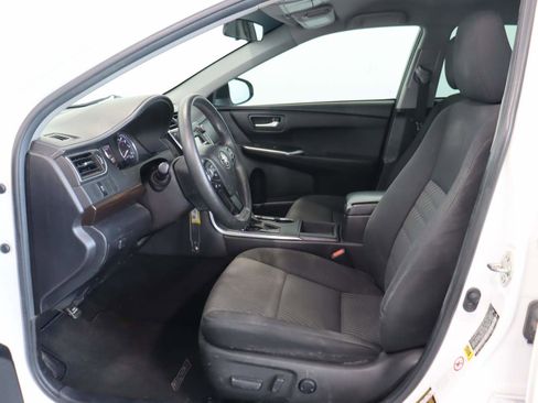 Used 2016 Toyota Camry LE FWD image 8