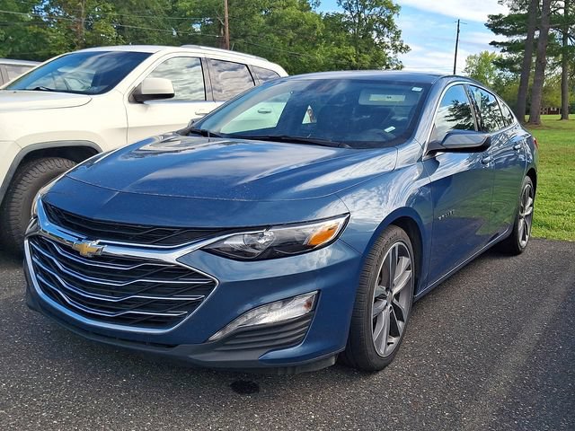 Certified 2025 Chevrolet Malibu LT FWD image 3