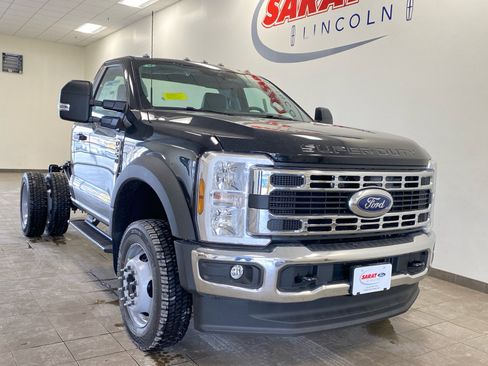 New 2026 Ford F550 4x4 Regular Cab Super Duty image 2