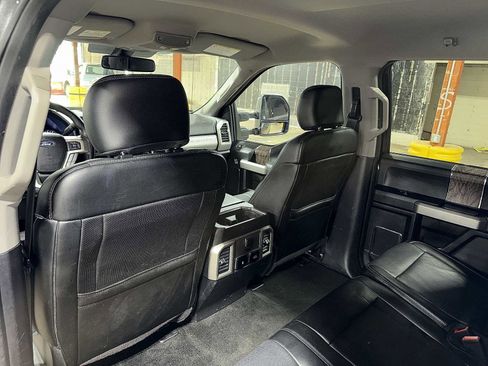 Used 2018 Ford F250 Lariat w/ Lariat Ultimate Package image 26