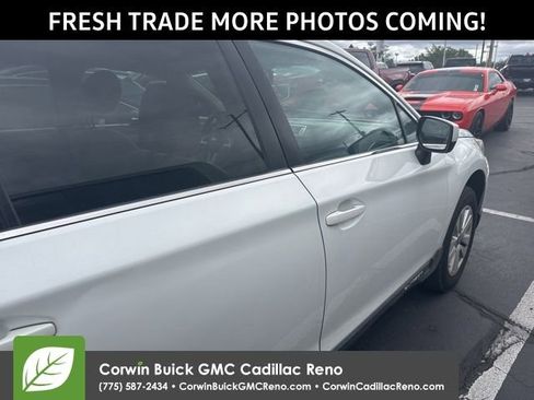 Used 2017 Subaru Outback 2.5i Premium AWD/4WD image 7
