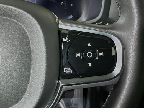 Used 2024 Volvo S60 B5 Plus image 17