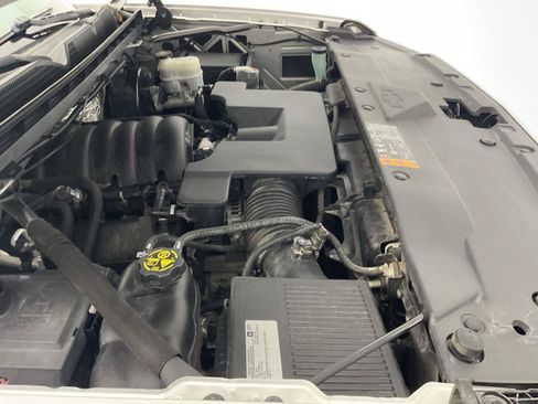 Certified 2018 Chevrolet Silverado 1500 LT AWD/4WD image 21