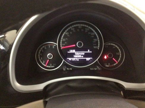 Used 2014 Volkswagen Beetle 1.8T FWD image 17