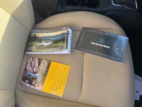 Used 2023 Jeep Wrangler Sahara image 19