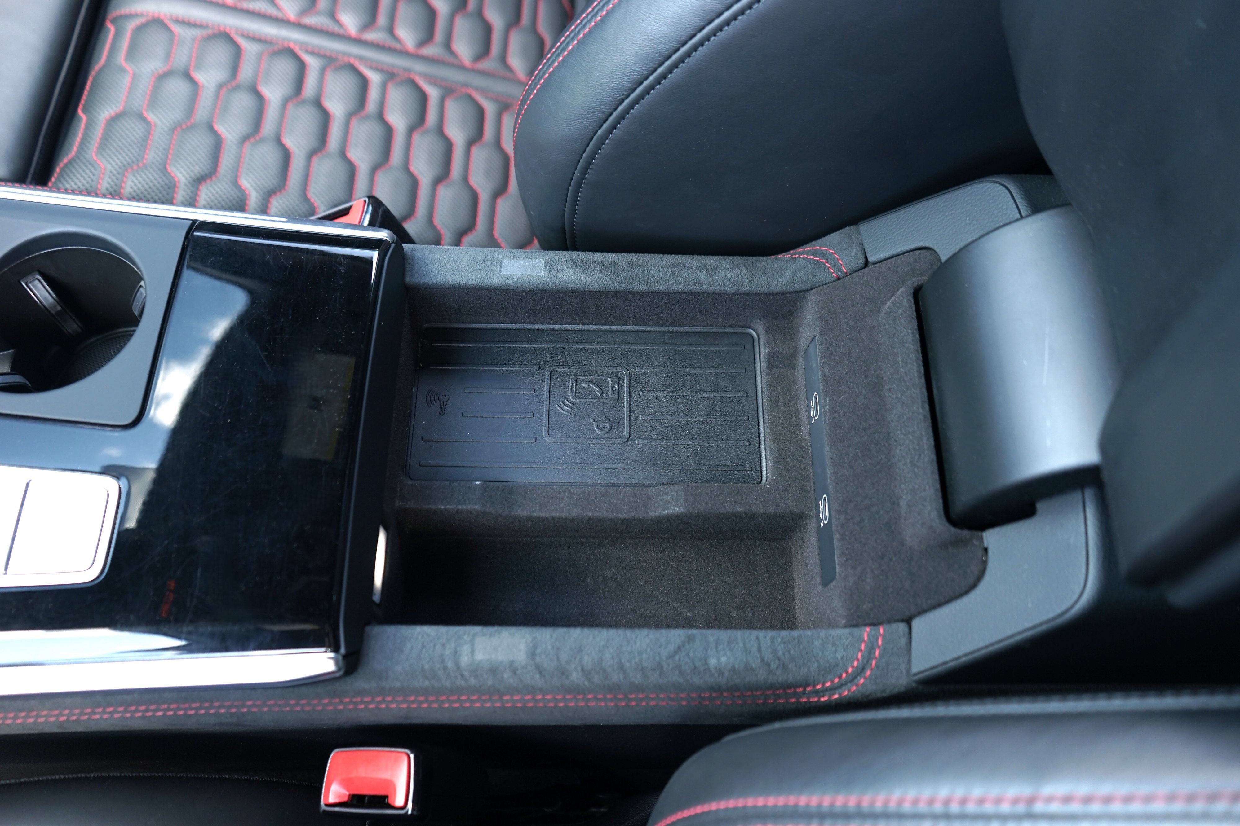 Used 2022 Audi RS 6 AWD/4WD image 31