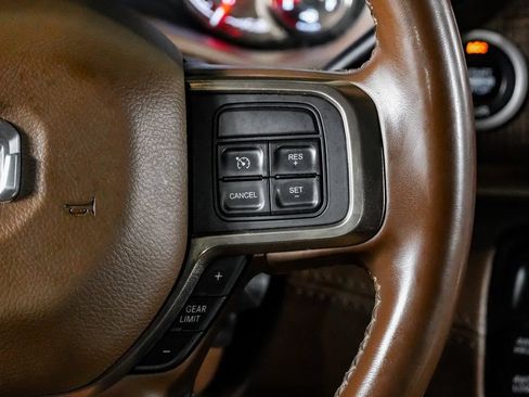 Used 2022 RAM 3500 Limited AWD/4WD image 19