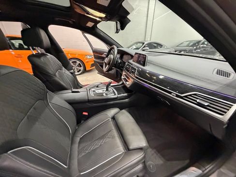 Used 2020 BMW 750i xDrive w/ Luxury Rear Seating Package AWD/4WD image 55