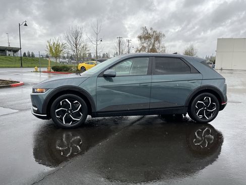 Used 2024 Hyundai Ioniq 5 SEL image 2