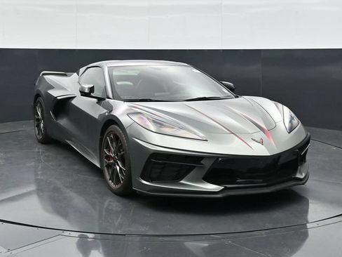 Used 2023 Chevrolet Corvette Stingray Premium Conv w/ Z51 Performance Package RWD image 4