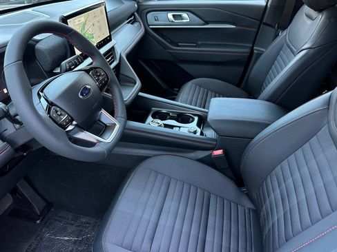 New 2026 Ford Explorer ST-Line w/ ST-Line Street Pack RWD image 9