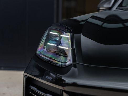 Certified 2024 Porsche Cayenne Turbo GT image 23