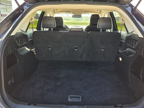 Used 2020 Ford Edge SEL FWD image 13