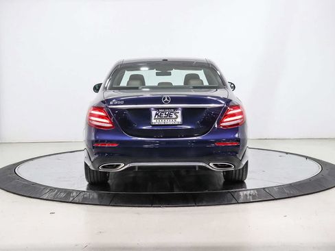 Used 2020 Mercedes-Benz E 350 Sedan image 3