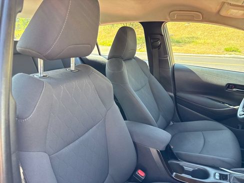 Used 2022 Toyota Corolla LE FWD image 30