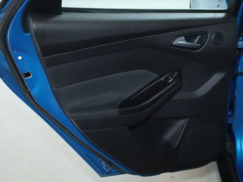 Used 2014 Ford Focus Titanium image 13
