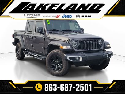 Used 2025 Jeep Gladiator Sport