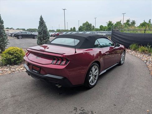 Used 2025 Ford Mustang GT Premium RWD image 5