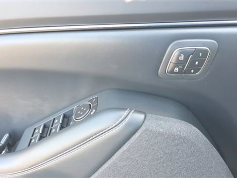 Used 2022 Ford Mustang Mach-E Premium image 21