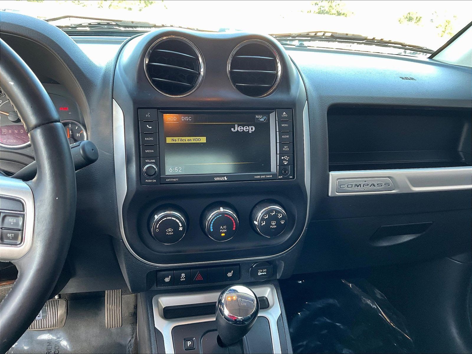 Used 2017 Jeep Compass Latitude AWD/4WD image 15