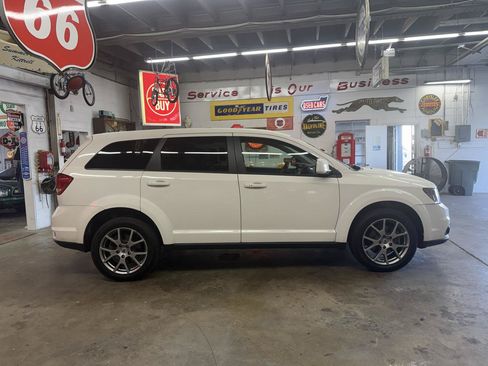 Used 2019 Dodge Journey GT AWD/4WD image 6