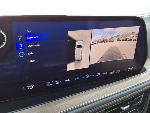 Used 2025 Chevrolet Tahoe High Country image 25