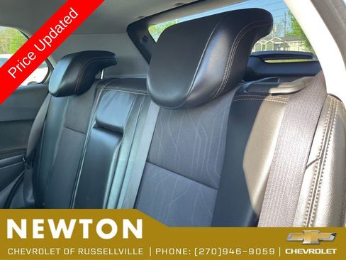 Used 2022 Chevrolet Trax LT AWD/4WD image 40