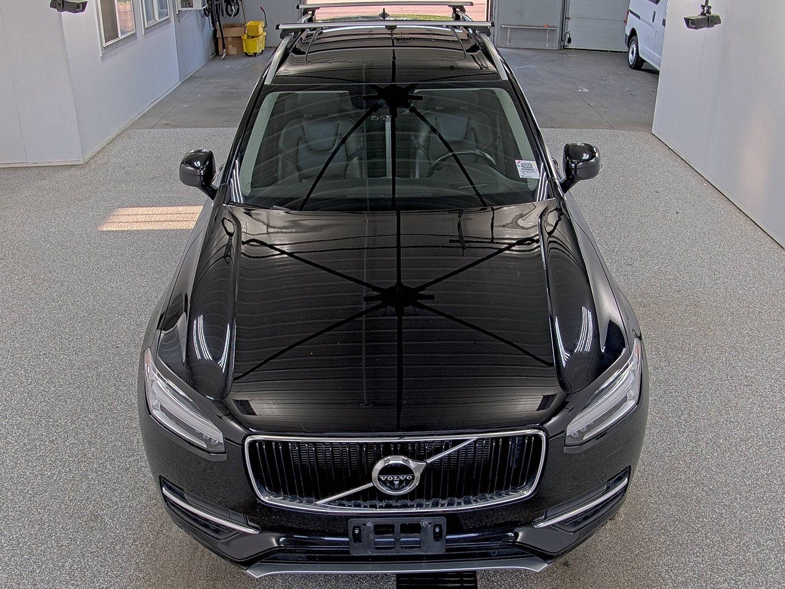 Used 2018 Volvo XC90 T5 Momentum w/ Convenience Package AWD/4WD image 4