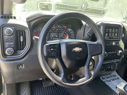 Used 2025 Chevrolet Silverado 2500 Custom w/ Custom Value Package AWD/4WD image 8