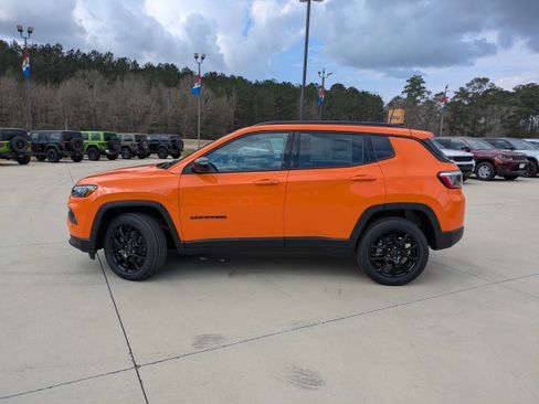 New 2026 Jeep Compass Latitude image 5