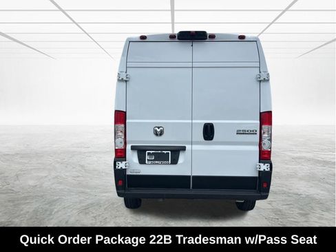 Used 2025 RAM ProMaster 2500 w/ Convenience Group FWD image 6