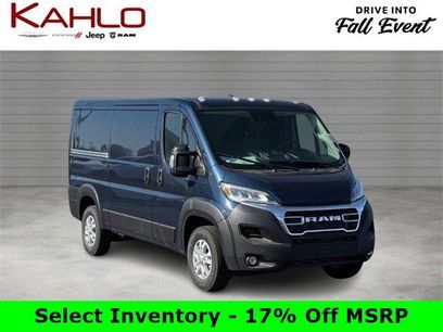 New 2025 RAM ProMaster 2500 w/ Quick Order Package 22G SLT