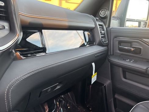 New 2026 RAM 3500 Limited image 30