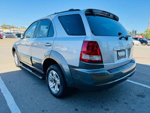 Used 2005 Kia Sorento EX RWD image 7