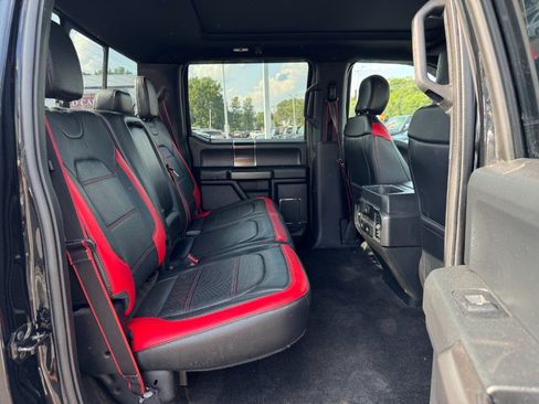 Used 2018 Ford F150 Lariat w/ Equipment Group 502A Luxury AWD/4WD image 17