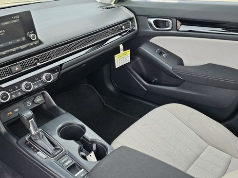 Used 2023 Honda Civic EX image 16
