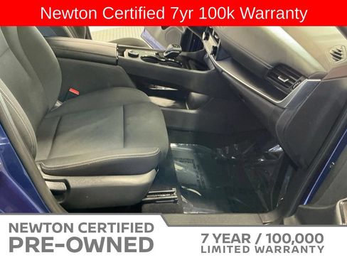 Used 2023 Nissan Rogue S AWD/4WD image 15