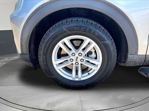 Used 2021 Ford Explorer XLT AWD/4WD image 37