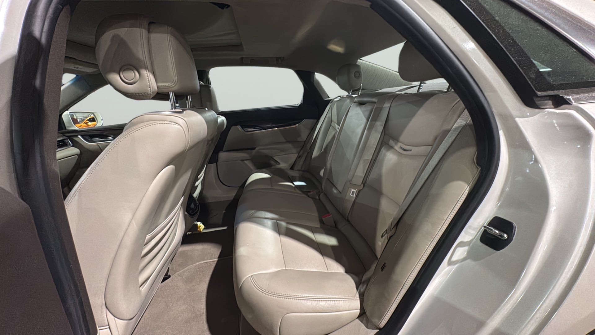 Used 2014 Cadillac XTS Vsport Premium w/ Driver Assist Package AWD/4WD image 32