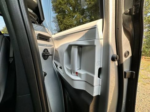 Used 2025 Toyota Sienna XLE w/ XLE Plus Package AWD/4WD image 14
