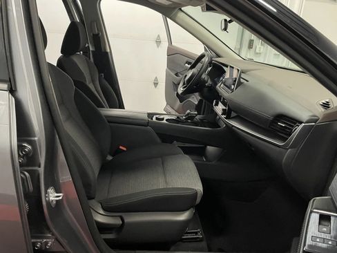 Used 2021 Nissan Rogue SV AWD/4WD image 40