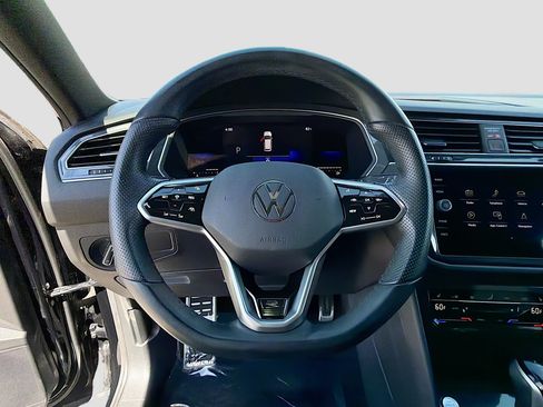 Used 2023 Volkswagen Tiguan SE R-Line FWD image 37