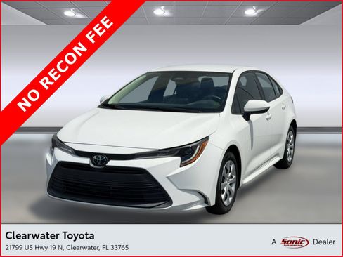 Used 2023 Toyota Corolla LE FWD image 1