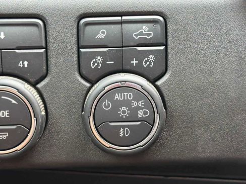 Used 2025 Chevrolet Silverado 3500 LT w/ Trail Boss Package image 26