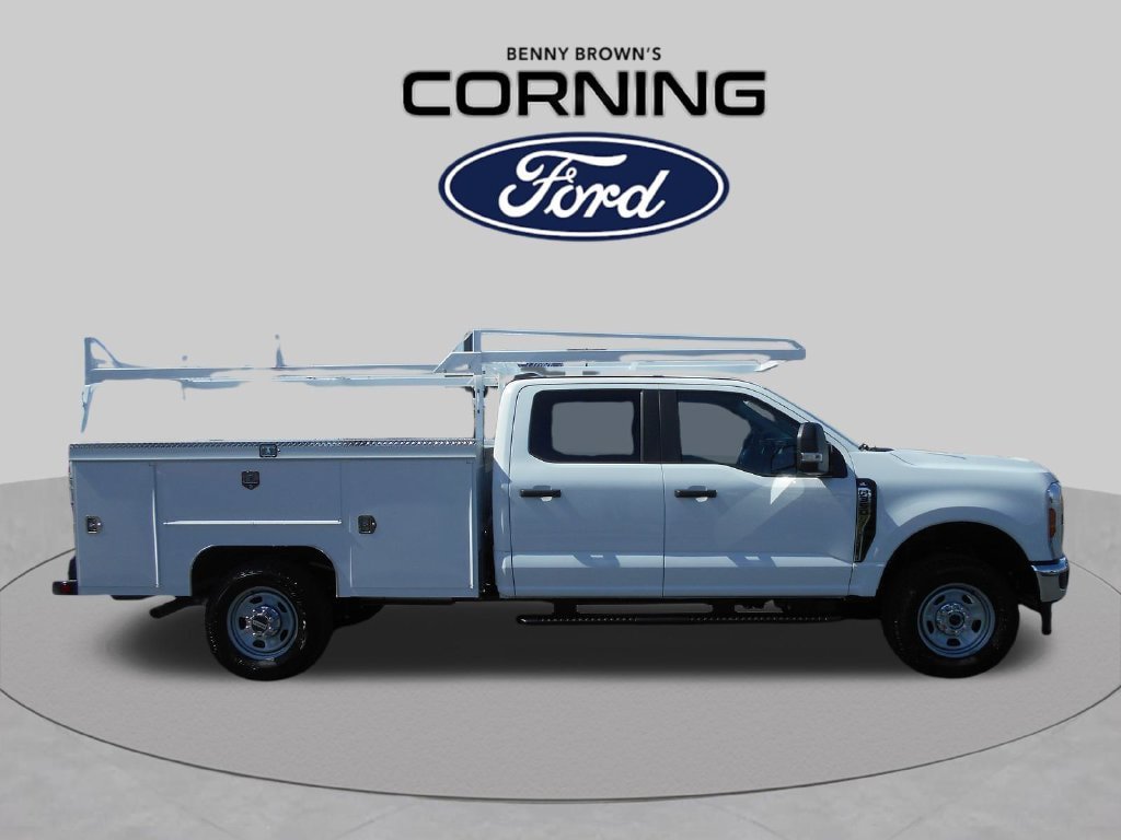 New 2026 Ford F350 XL w/ XL Chrome Package AWD/4WD image 3