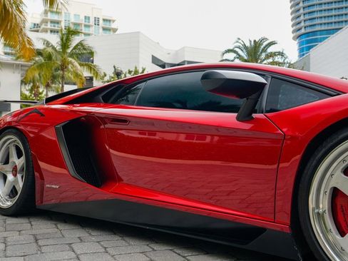 Used 2016 Lamborghini Aventador LP 750-4 Superveloce image 36